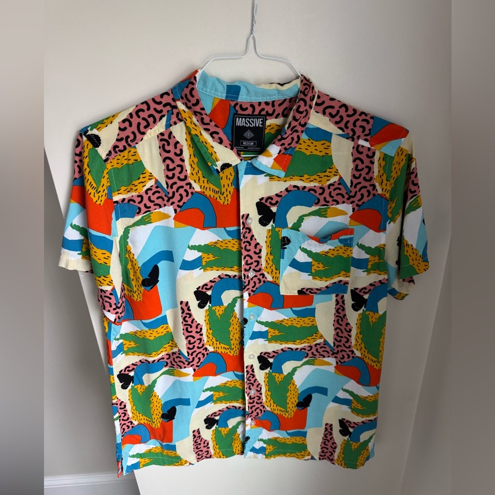 Super Massive Men Button Down Animal Print Size M